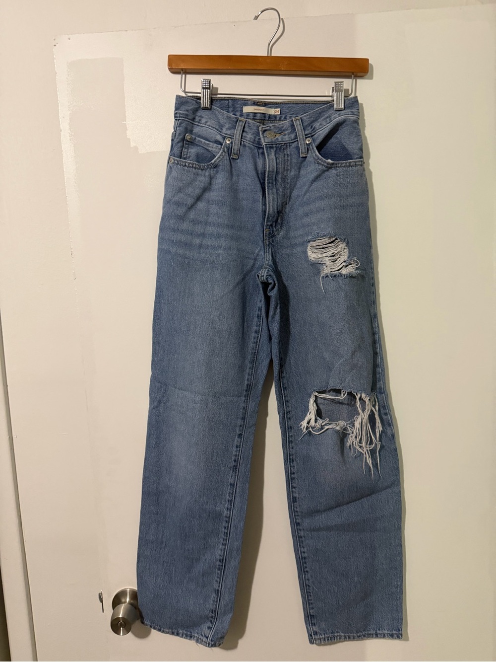 Levi's Light Blue Straight-Leg Distressed Jeans ‘94 Baggy